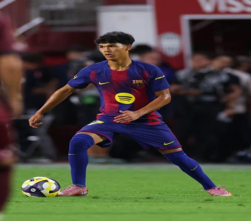 德罗因身体不适缺席赛前训练，无缘巴萨国王杯之战_西甲直播