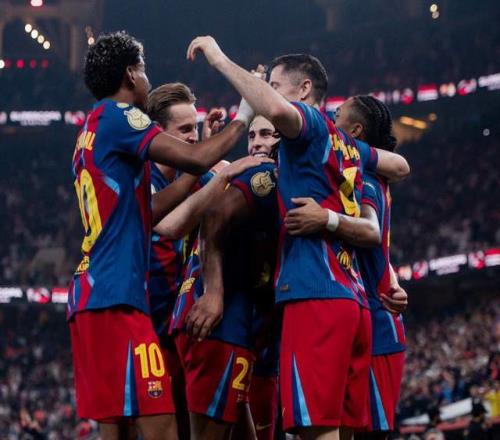 凌晨4点领头羊对决！巴萨冲11连胜+晋级8强飞翼回归首秀