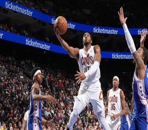 米切尔35+9恩比德20分骑士客场轻取76人