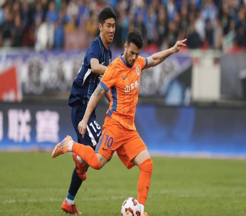 官宣！泰山与瓦科完成续约，回归海口冬训，2026争冠底气更足了