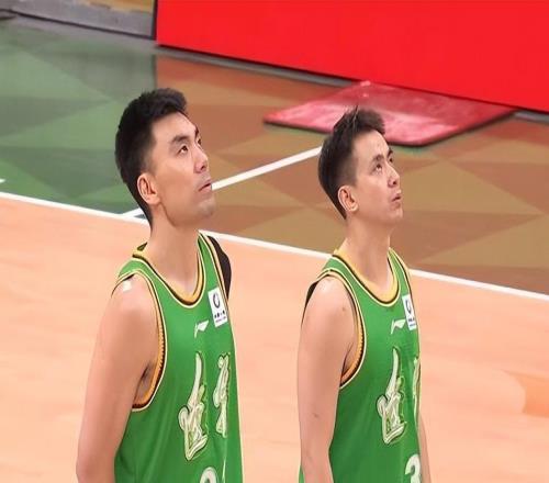 CBA最新排名！上海紧咬广厦居前2，辽宁跌至第十，新疆有望觉醒！