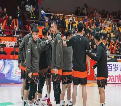 山东男篮官宣新外援！身高2米12，NBA落选秀，盖帽王