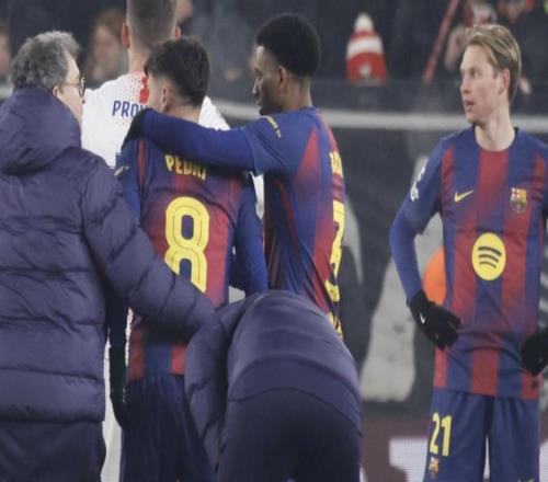 世体：佩德里的伤情看起来并不算严重，但仍可能缺阵数周