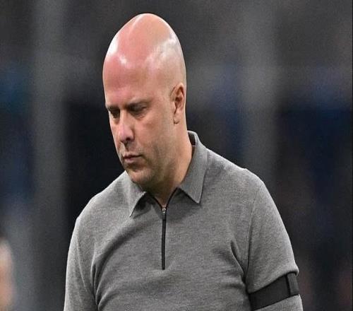 卡拉格：球迷应给予斯洛特更多尊重，对他的批评已经明显越界