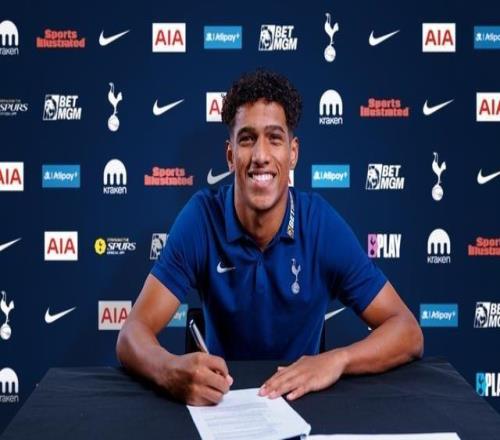 官方：热刺签下19岁巴西后卫索萨据悉转会费为1500万欧