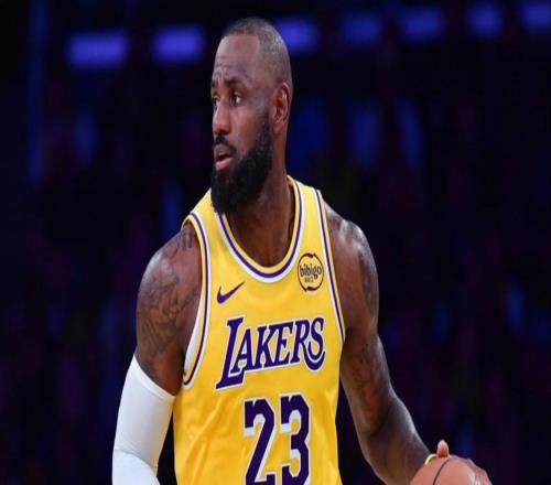 詹姆斯差点带队逆转快船！一战激活好几个历史第一里程碑！