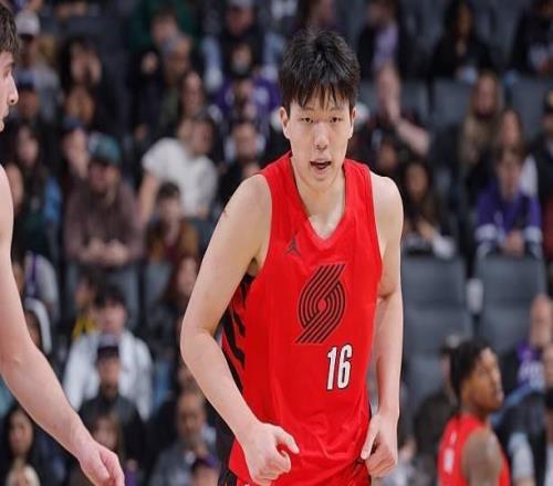 拓记：杨瀚森赛前训练加入结合球突破，内容明显更偏向锋线