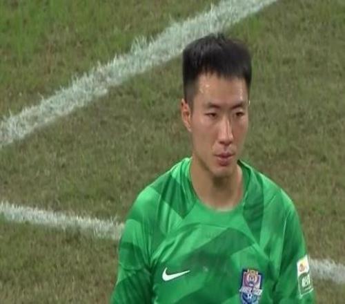 官方：武汉三镇签下天津津门虎门将方镜淇