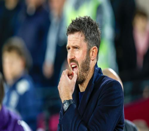 英超名宿称曼联欧冠资格“稳了”！红魔重返顶级舞台只差时间