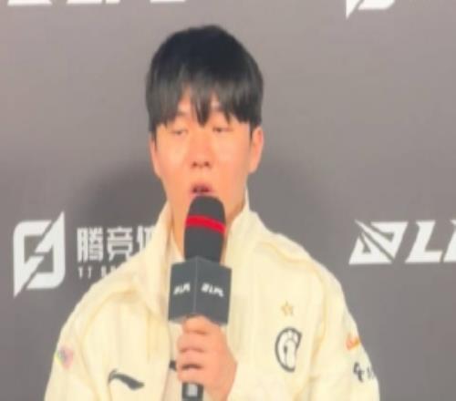 Rookie：这几天训练时间没有很多不过效果不错可惜首场没有拿下