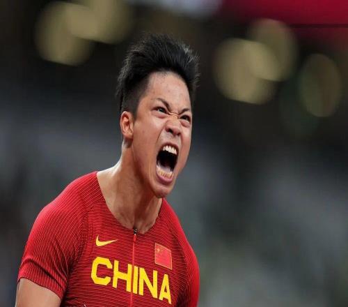 苏炳添：跋涉归来，再次起跑