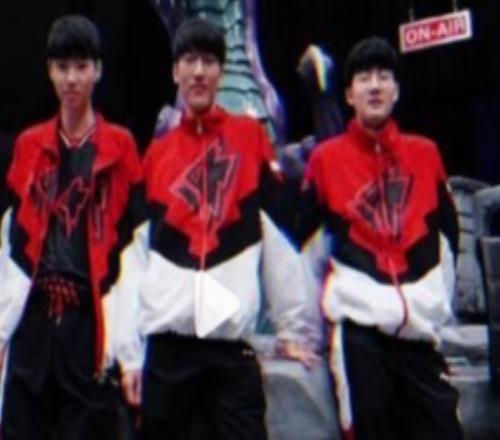 多年好友Chovy和Viperins终于互相关注