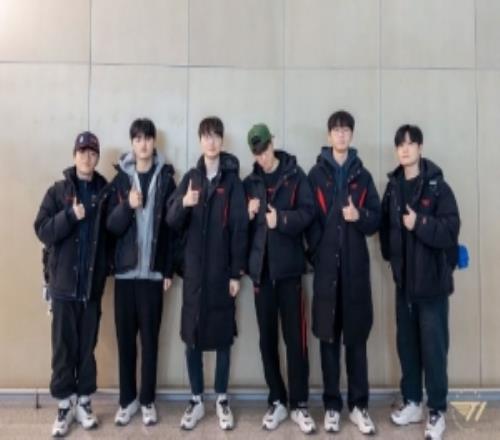 T1发布选手机场合照：我们红牛杯再见吧