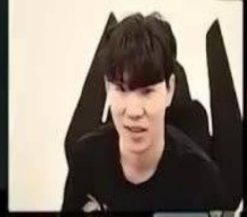 TheShy解说WBG打AL：刚在外面开车回来，我没想到有点堵车sorry！