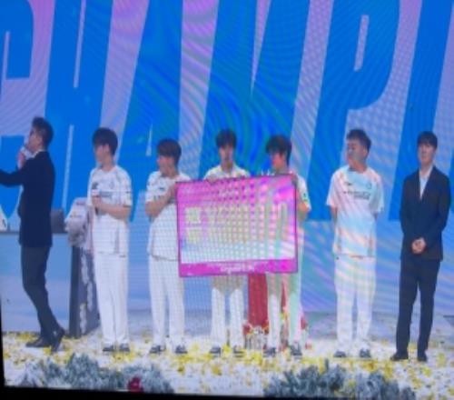 解说米勒：谁能想到这支ig重夺德玛西亚杯！恭喜ig