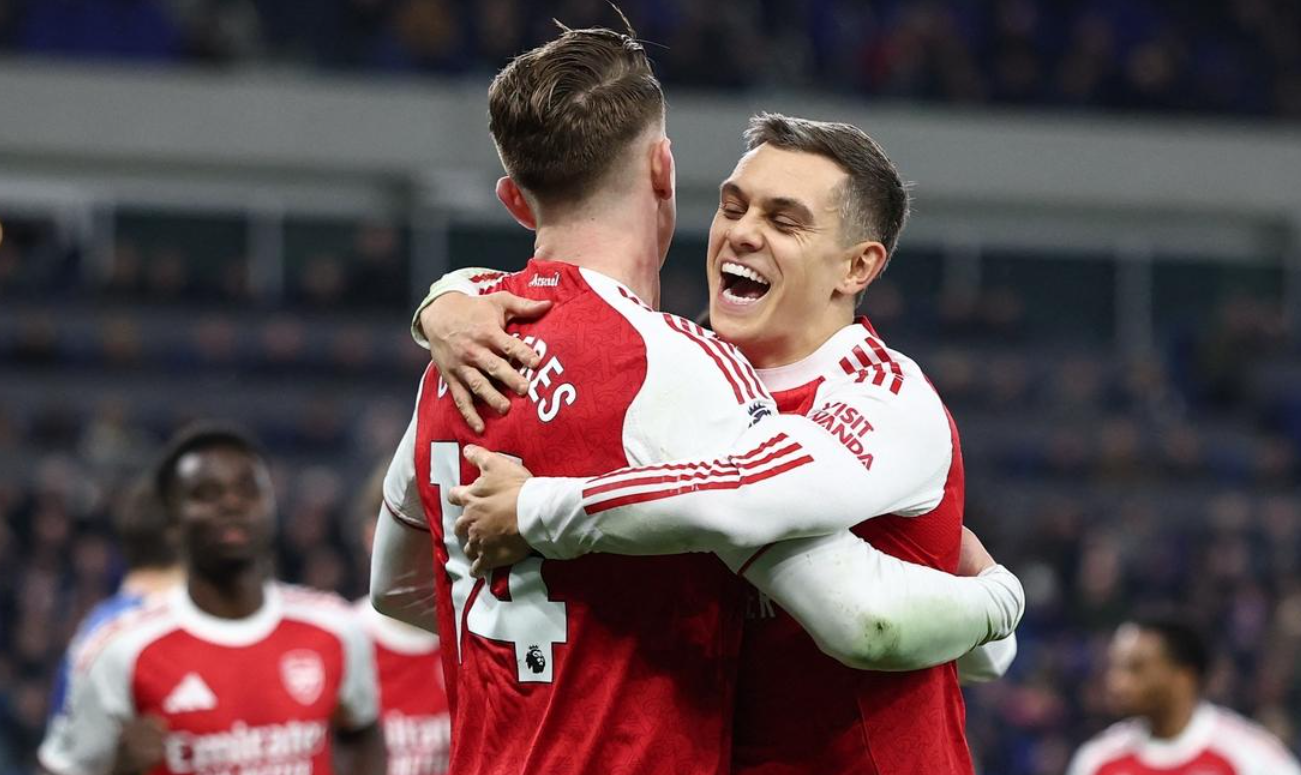 点射破门！英超豪强继续狂飙：狂揽39分，力压曼城登顶