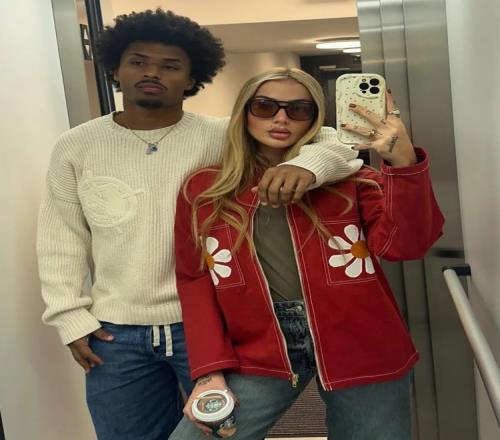 阿德耶米被替换后愤怒而面临多特罚款妻子力挺：怎么能将他换下呢_德甲直播