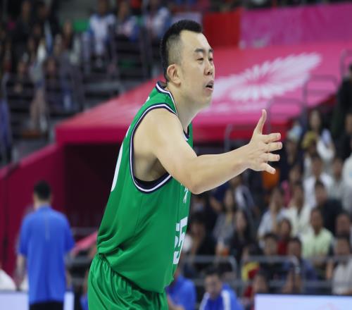 韩德君目前不安排球衣退役仪式_CBA直播