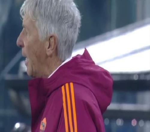 12！意甲黑马现形：4战强队全败，尤文差国米4分，4大强队争冠