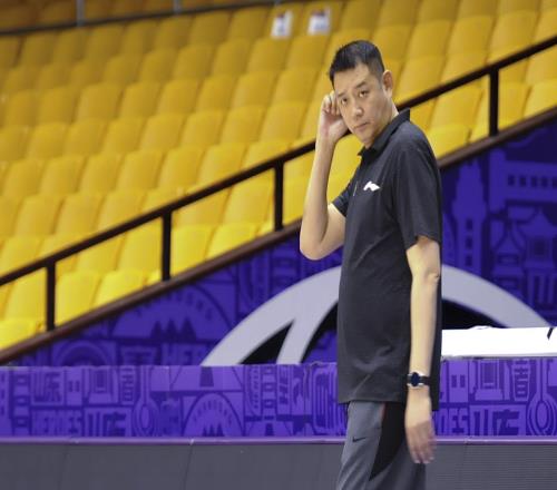 巩晓彬明天将前往意大利罗马担任米兰冬奥会火炬手_cba直播免费观看直播