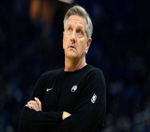 官方：芬奇因对裁判使用不当语言且离场不及时被罚3.5万美元