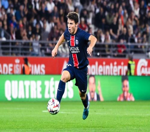 巴黎卫冕欧冠目标前八若昂内维斯谈上赛季表现不佳最终夺冠_法甲直播