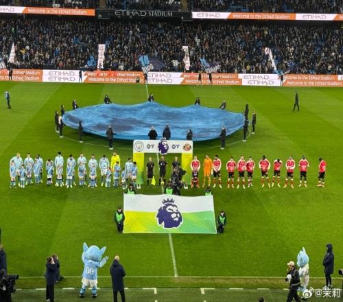 记者陈涛昨天亲临现场观看曼城比赛，明天将与城市集团总部的同事会面_英超直播免费观看