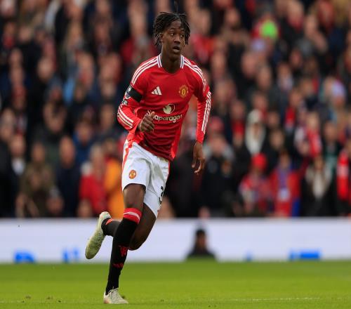 英媒报道梅努在考虑离开曼联，他对兄弟秀T恤的事情并不知情，并且十分尊重曼联_英超直播