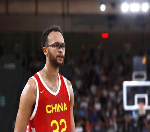 NBA官方正式公布！李凯尔国籍更新：美国