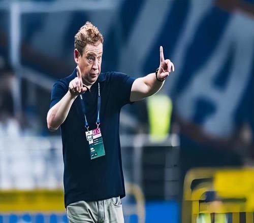 大连英博在12月22日官宣重要决定！已因此跟李国旭续约，值得期待