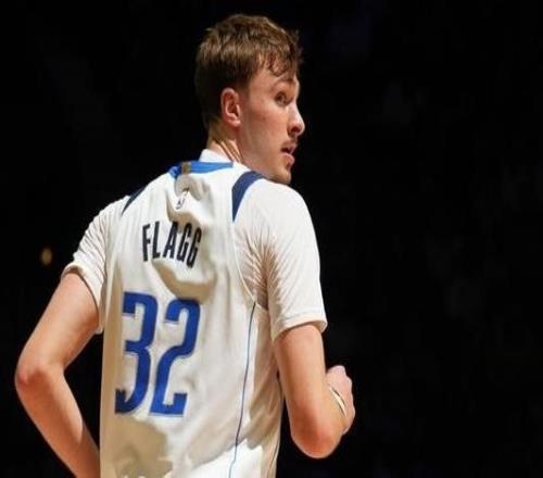 比肩科比詹姆斯！弗拉格将成出战圣诞大战历史第四年轻的球员