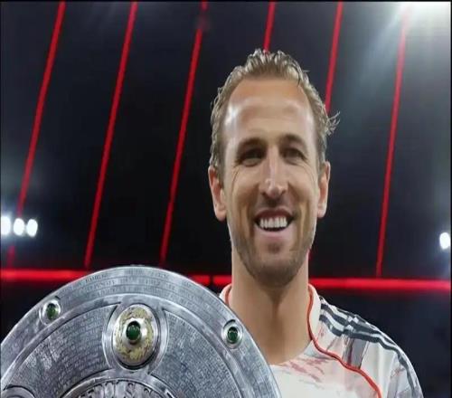 凯恩辉煌一年！打破无冠魔咒，双线狂轰60球，连创7大纪录