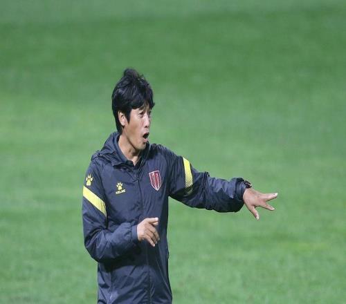 中超国内教练增加的原因很简单就是不想要主教练有引援决定权