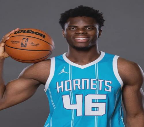 退出NBA！加盟大学联赛！21世纪第一人