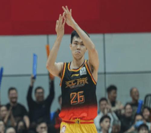 26岁广西球王，在质疑声中成为本土得分王