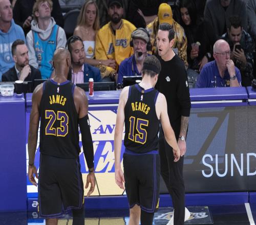 路威：雷迪克该醒醒了别以为自己的话能压过詹姆斯_NBA直播