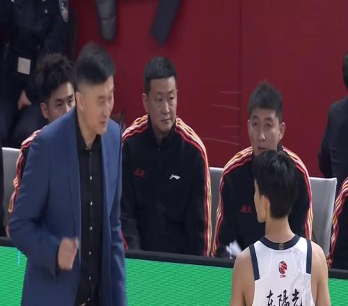 太适合广东队！曝杜锋公开招募于米提，未来可能被朱芳雨签下