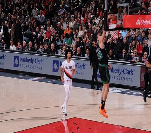 表现越来越好了，凯尔特人看起来有望收获一名全能型侧翼新秀