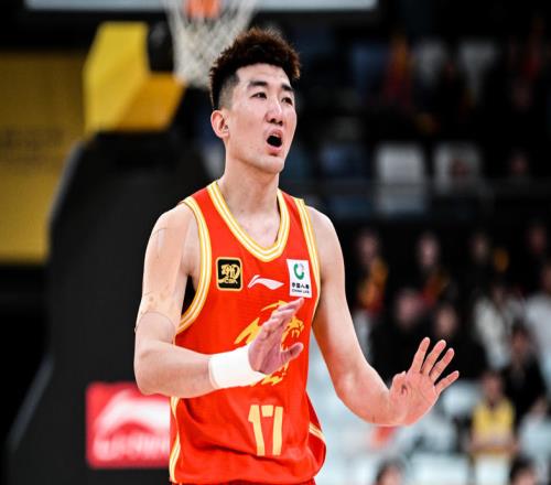 孙铭徽遭遇鼻部骨折：鼻子头部都很疼将在12月27日接受复查