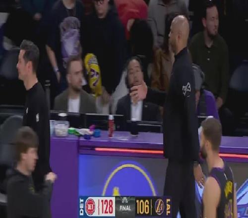 No！突发伤病潮！湖人又一首发球员倒下