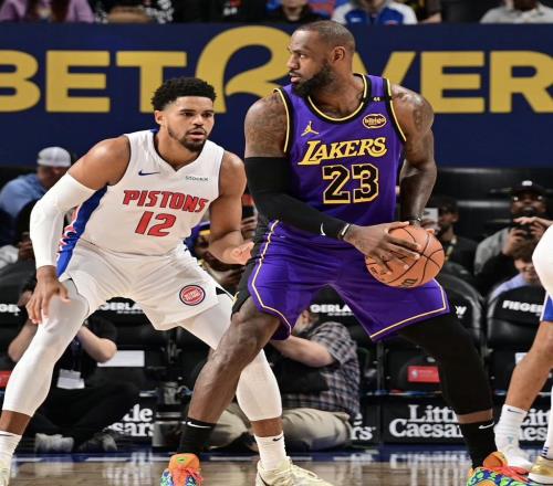 东契奇30+5+11！湖人22分大败，看数据：他是头号罪人！