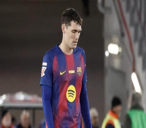 世体：巴萨扩大引援范围，将关注能客串中后卫的防守型中场