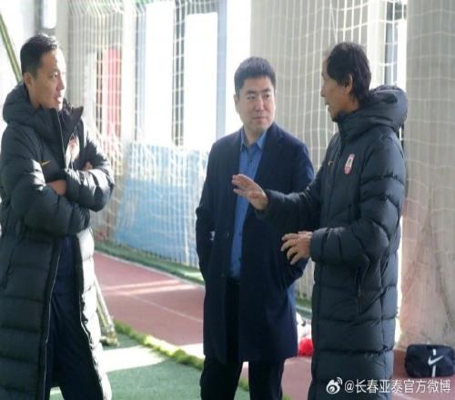 长春亚泰终于决定不再宅在家了1月5日跑去海口冬训_中超直播