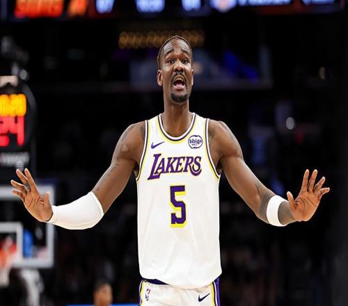 先发中锋的斗志都已经没有了！湖人接下来将会遇到更大的麻烦