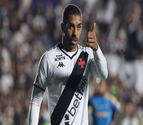 记者：国米考虑达伽马右后卫保罗恩里克，500万欧可成交