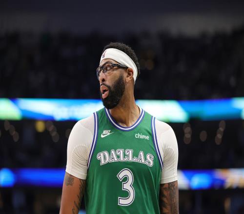 火箭对阵独行侠前瞻申京遭遇大考五大或许比五锋是更好的选择