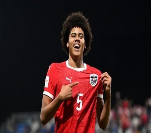 TA：利物浦想引入奥地利维也纳17岁中卫恩杜克韦，目前在谈判