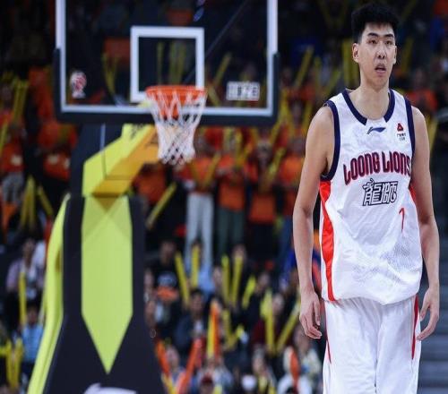 轰11分10板6帽！中国男篮22岁2米26新星崛起：郭士强重用盖帽王