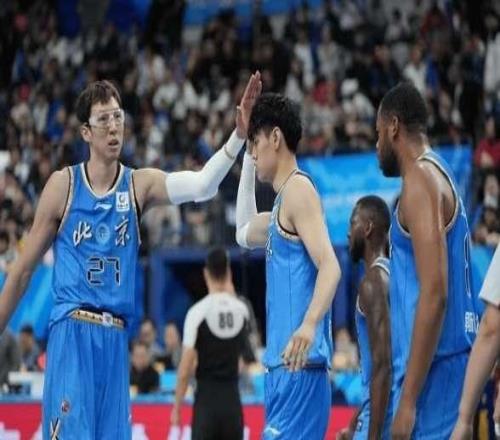 CBA大变天！2支弱队崛起，4支老牌劲旅走下坡路，仅4队有争冠实力