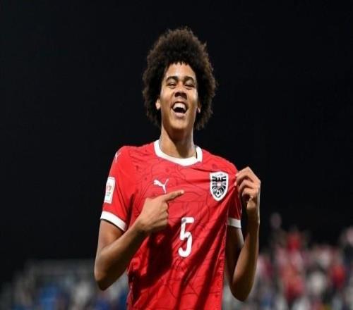 利物浦接近敲定17岁中卫